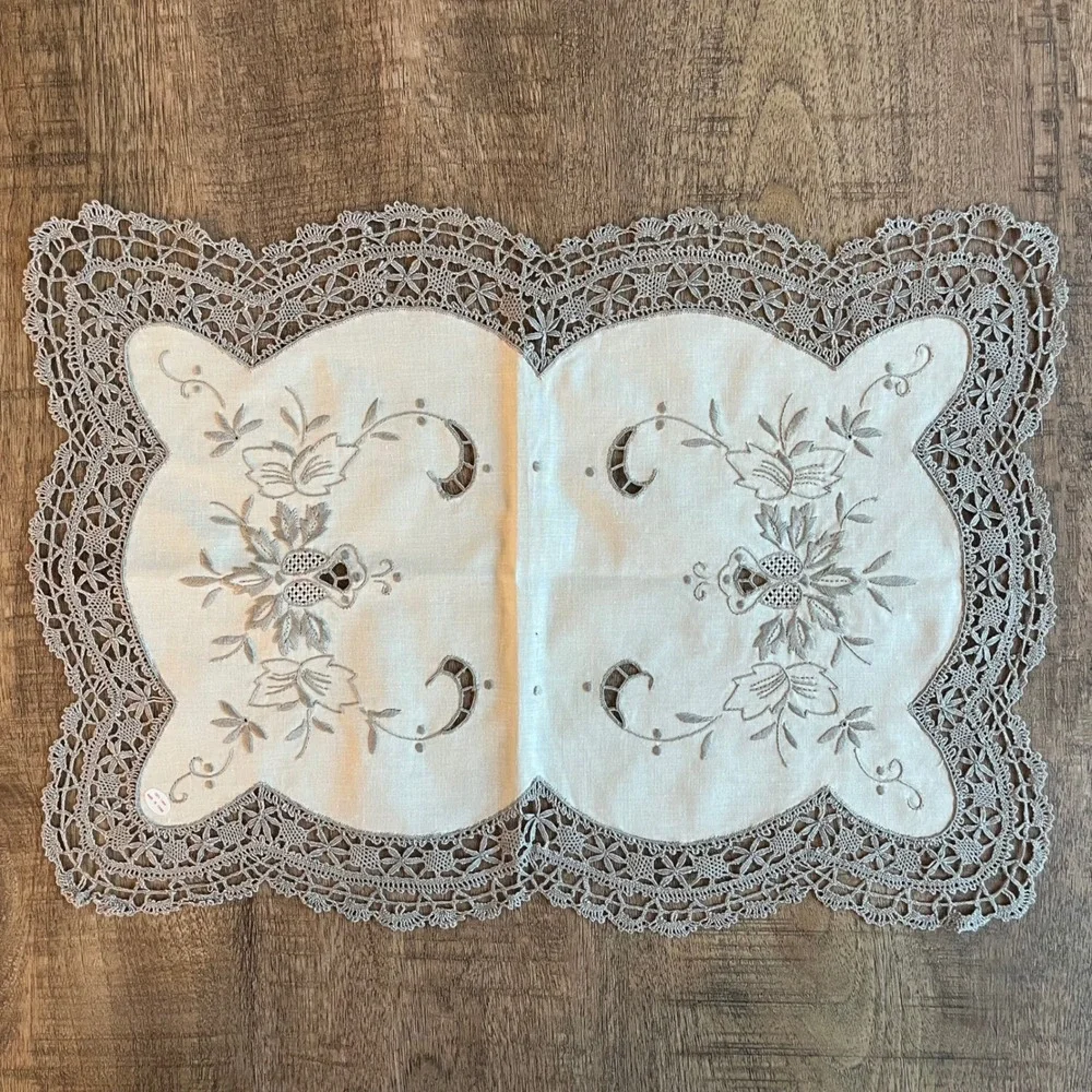 6 Vintage Lace Placemats Floral Embroidery Crochet Border Cream Linen Cutwork